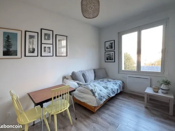 Studio 1 pièce 20 m²