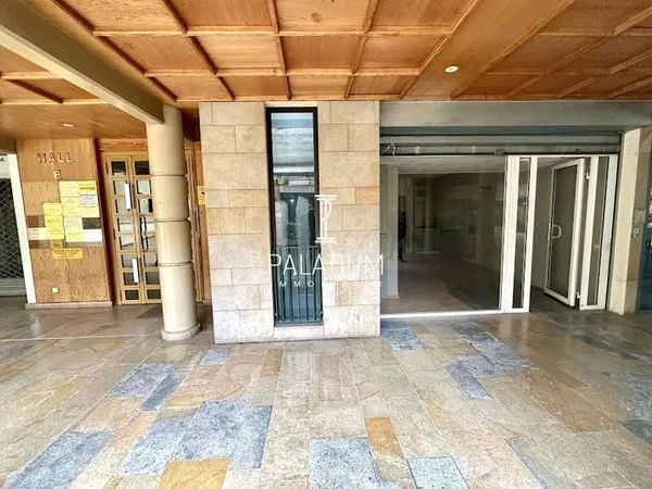Local 2 pièces 24 m²