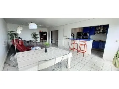 Dernier étage - Élégant appartement T4 à Redoute avec vue panoramique imprenable