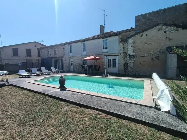 Maison 9 pièces 202 m²