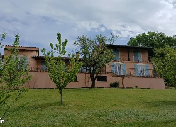A vendre maison ST ETIENNE DE VALOUX 07340