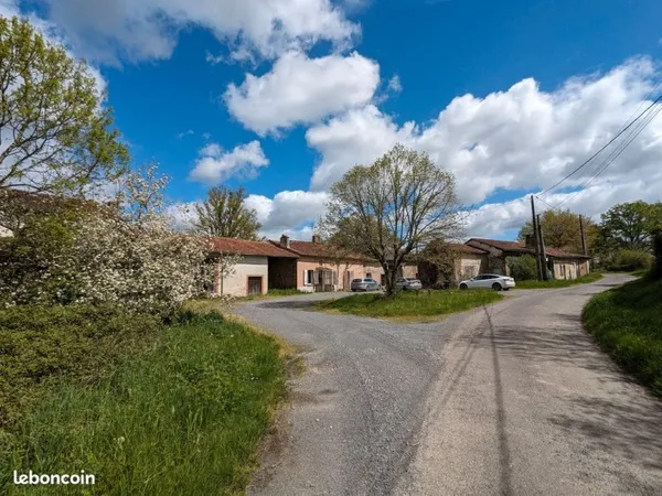 Propriété de campagne avec dépendances et fort potentiel avec 3 ha