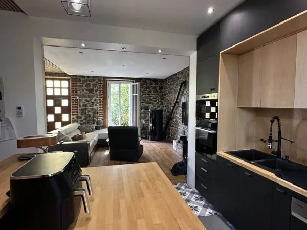 Maison 8 pièces 183 m²