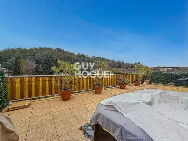 2 Pièces - Plan de Grasse- avec terrasse spacieuse, jacuzzi et Vue dégagée
