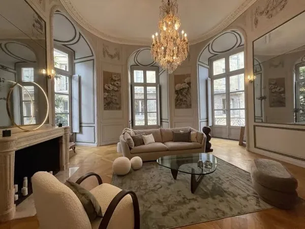 Appartement 5 pièces 187 m²