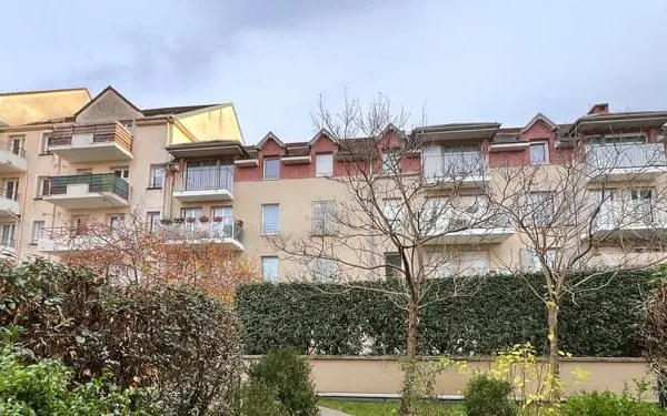 Appartement T5 avec 2 emplacements de stationnement