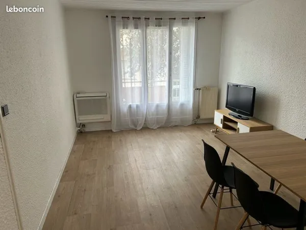 Loue t3 meublé 60 m2
