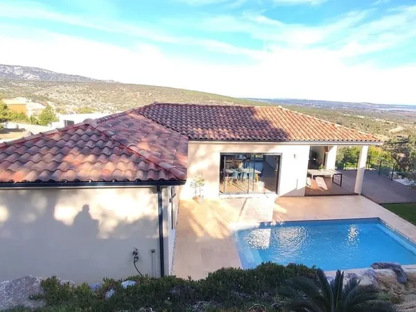 Maison 5 pièces 145 m²