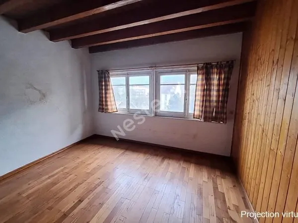 BONNEVILLE _ Appartement à rénover, avec combles aménageables, à vendre