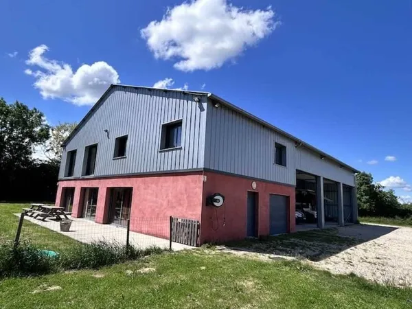 Local d'activité 491 m²