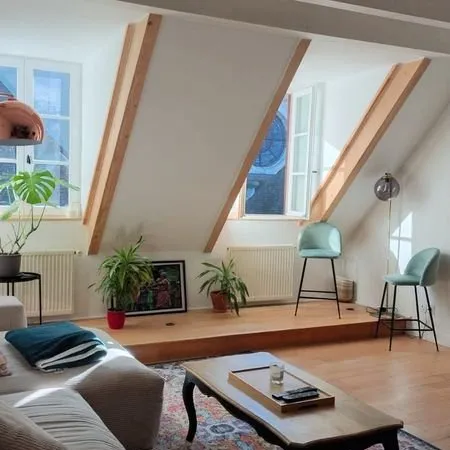 Duplex 2 chambres - entièrement meublé et équipé