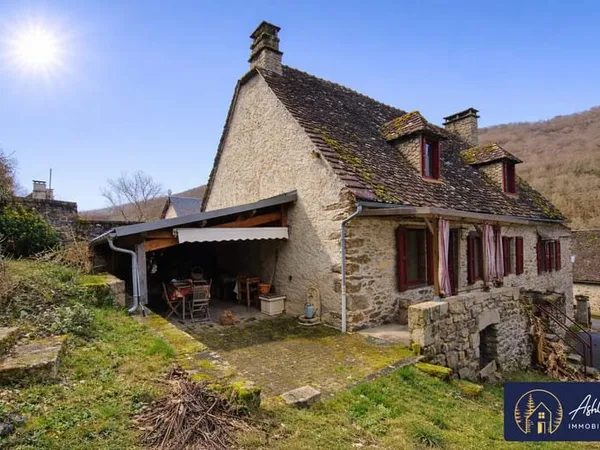 Maison de caractère au coeur de Spontour