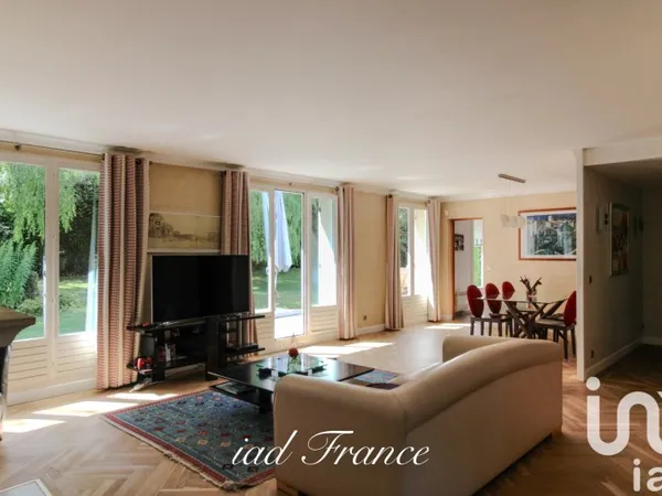 Maison 8 pièces 190 m²