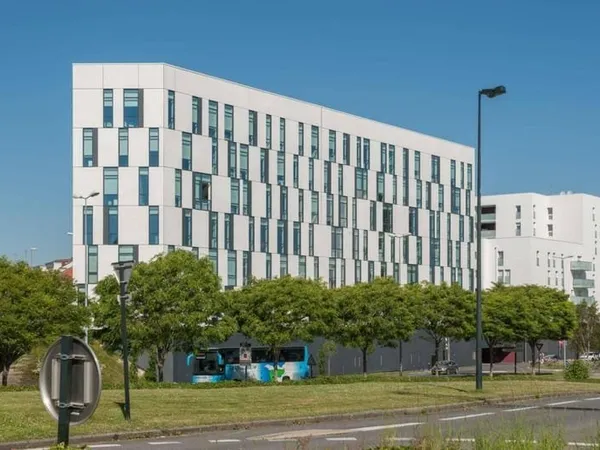 Bureaux 389 m²