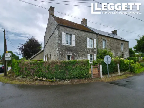 Une charmante maison de village accueillante, à quelques pas de l'épicerie et du café du quartier.