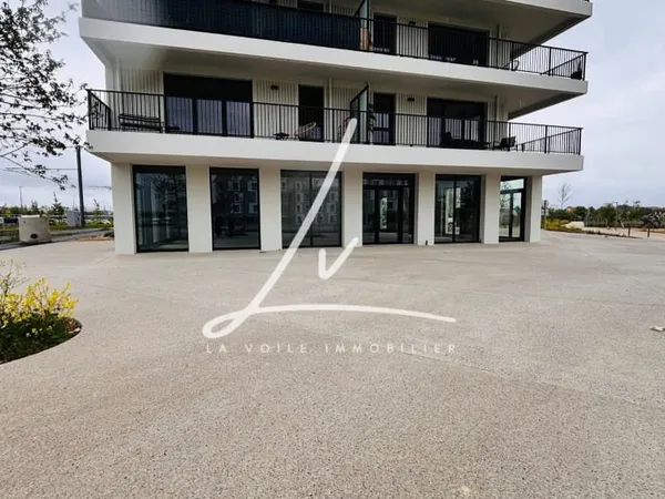 Local 186 m²