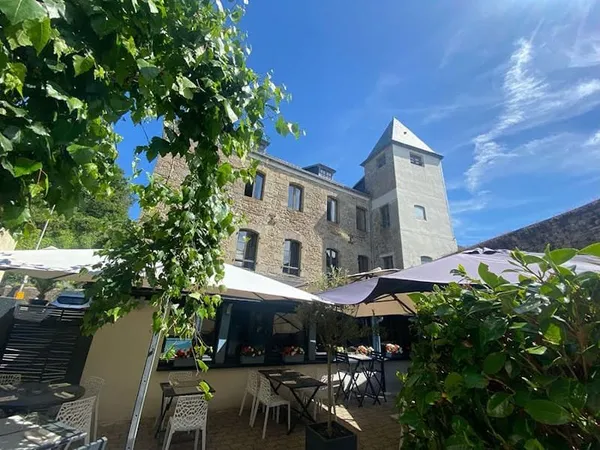 Propriété 8 pièces 400 m²