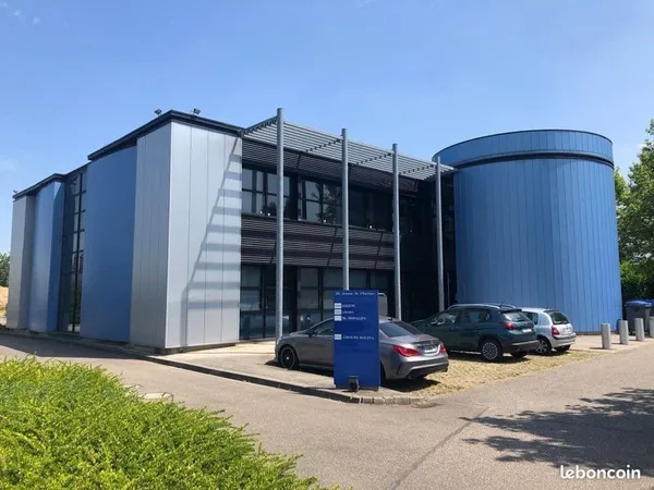 Bureaux à louer à Schiltigheim - 16 à 26 m² - parking, cuisine, photocopieur