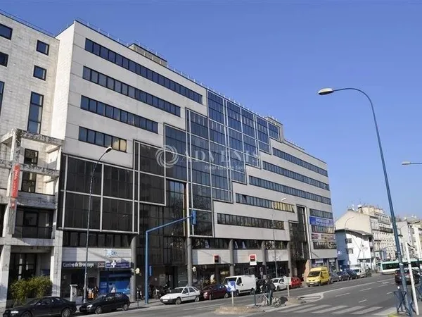 Bureaux 988 m²