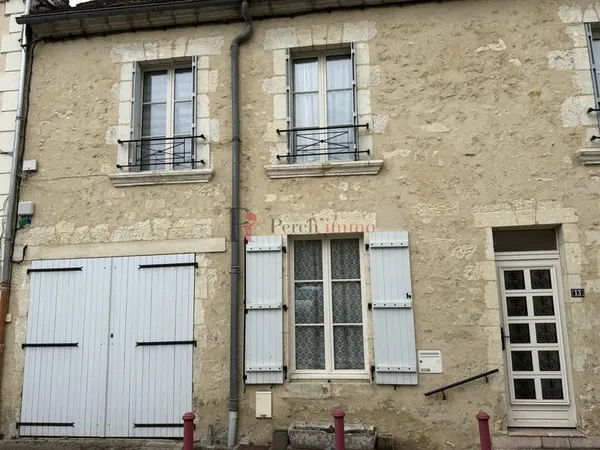 MAISON DE VILLAGE RENOVEE AVEC GARAGE