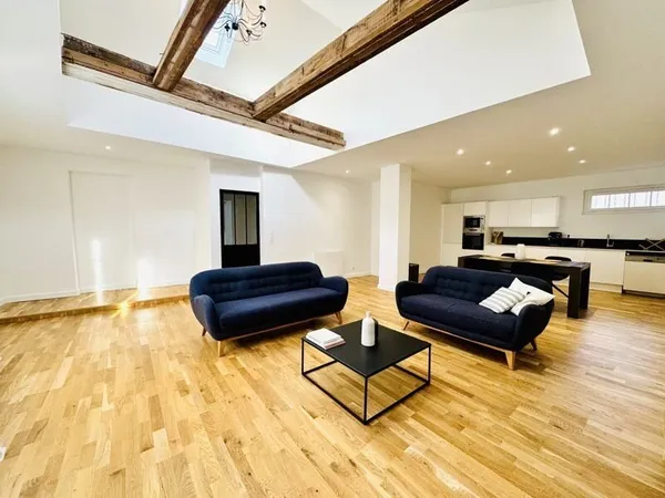 Maison de ville de 8 pièces principales