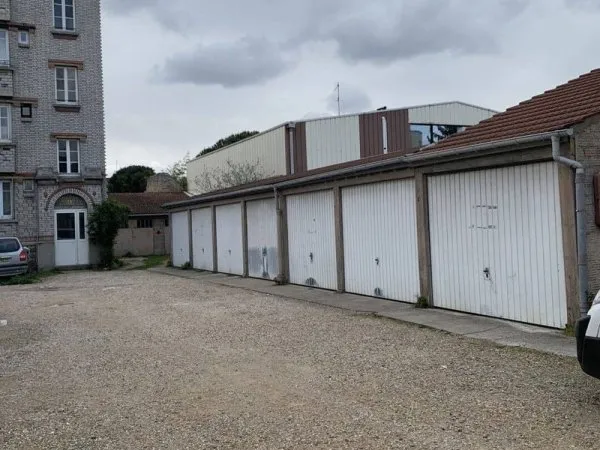 Box de stockage 15 m²