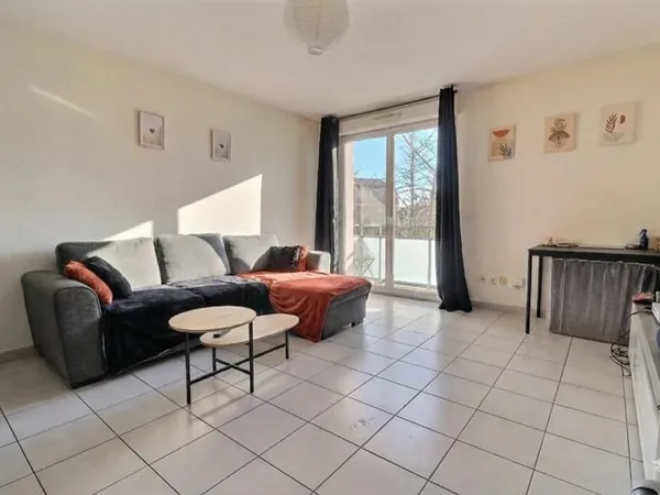 T2 de 44 m2 à Lormont Résidence sécurisée avec piscine et parking