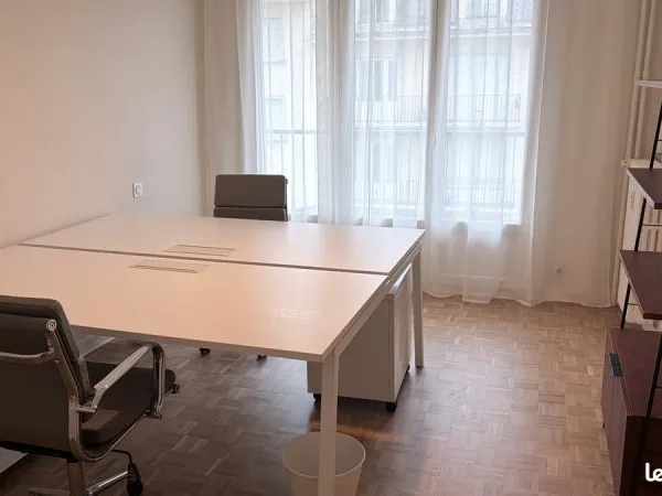Bureau équipé à louer