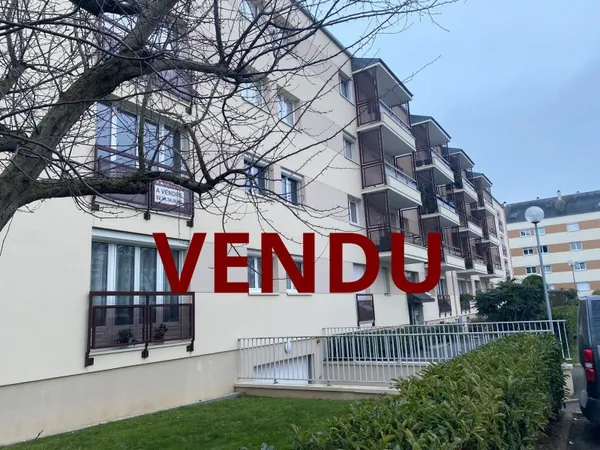 CAEN RESIDENCE JEAN RACINE GRAND APPARTEMENT A VENDRE 3 PIEC