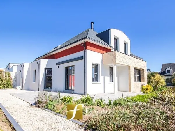 PLOEREN - BELLE CONTEMPORAINE