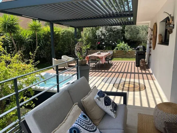 Maison 5 pièces 180 m²