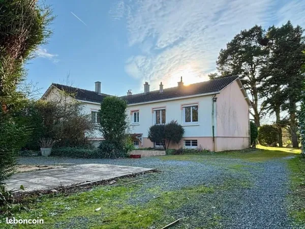 Maison 8 pièces 137 m²