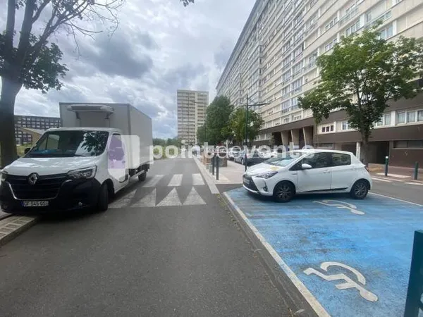 Local commercial 160 m²