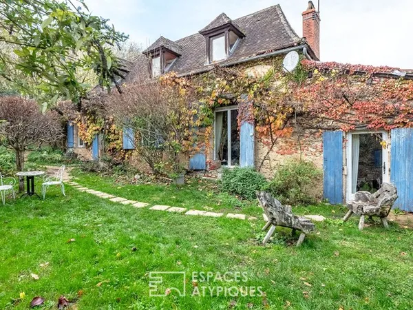 L'élégance d'un refuge au coeur du Périgord noir .