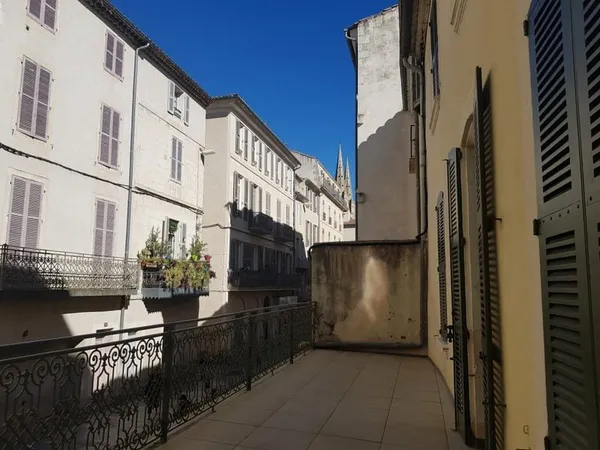 Centre-ville : Appartement de 4 pièces avec terrasse