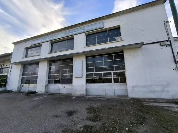 Parking/Garage/Box 233 m²