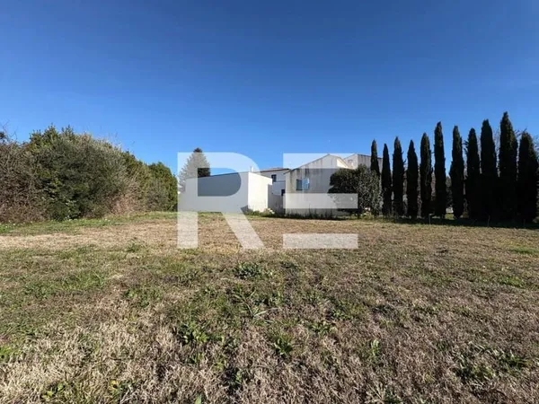 A VENDRE TERRAIN CONSTRUCTIBLE SUR BEAUVOISIN