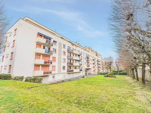 Appartement de charme à fort potentiel