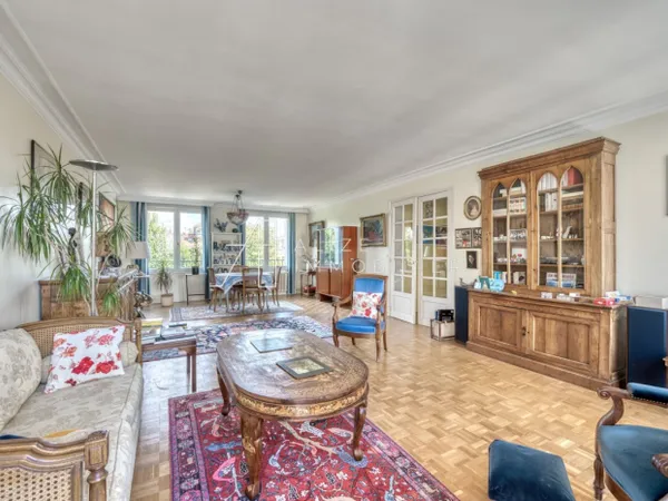 Versailles Appartement Duplex, dernier étage avec terrasse