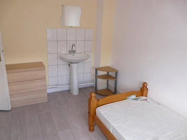 Studio 1 pièce 11 m²