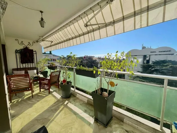 Cannes Anglais Lumineux 3 pièces 73 m2 avec garage
