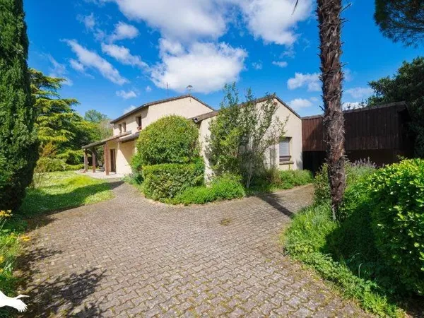 Maison 7 pièces 160 m²