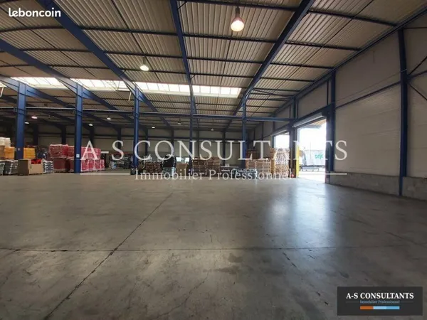 LOCAL D'ACTIVITE 1928 m² VIRIVILLE