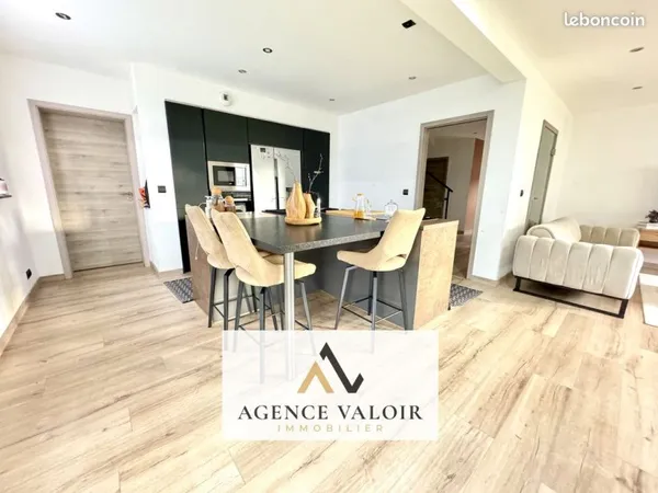 Maison 6 pièces 141 m²