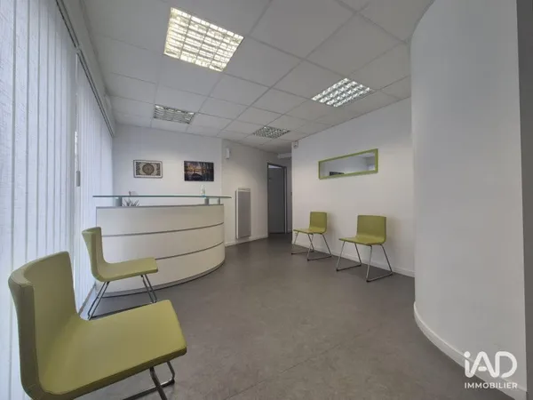 Local commercial 81 m²