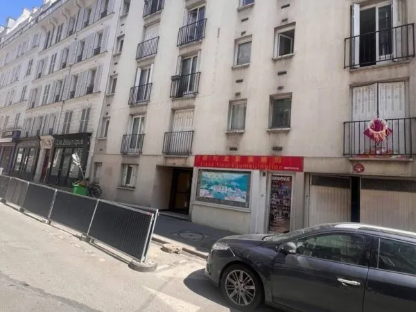 Stationnement Location Paris   17000€