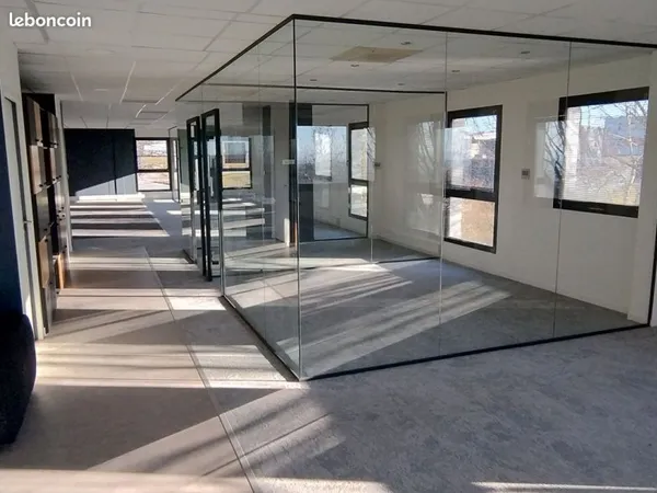 Bureaux 267 m² LIMOGES