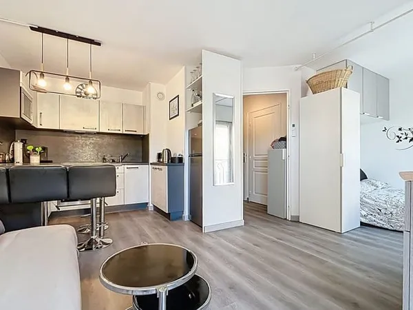 Studio 1 pièce 27 m²