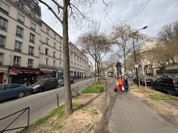 Boutique 1 pièce 75 m²