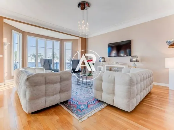 Appartement 4 pièces 129 m²